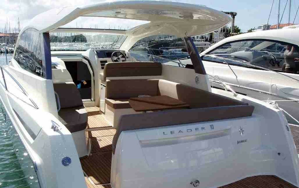 Leader 10 2010 Cruesa Leader 10 2010 Cruesa