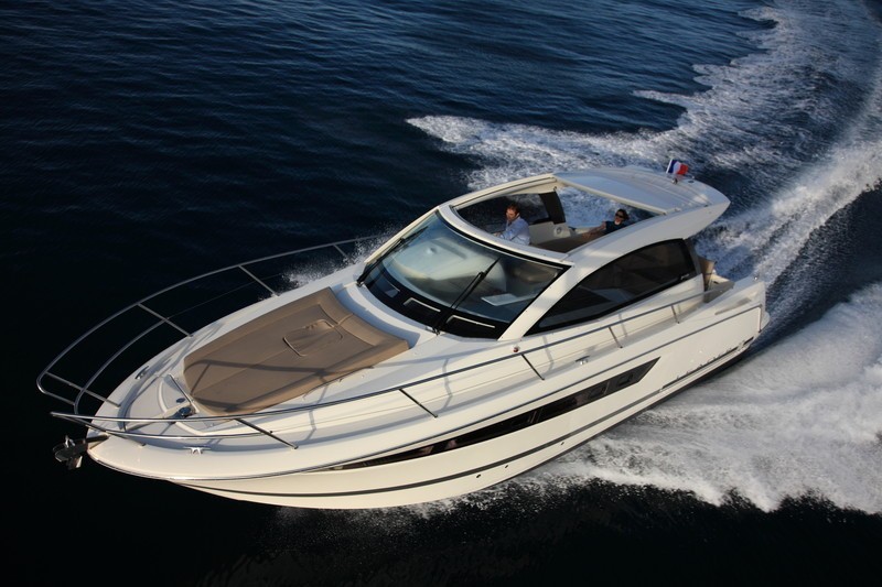 Leader 10 2010 Cruesa Leader 10 2010 Cruesa