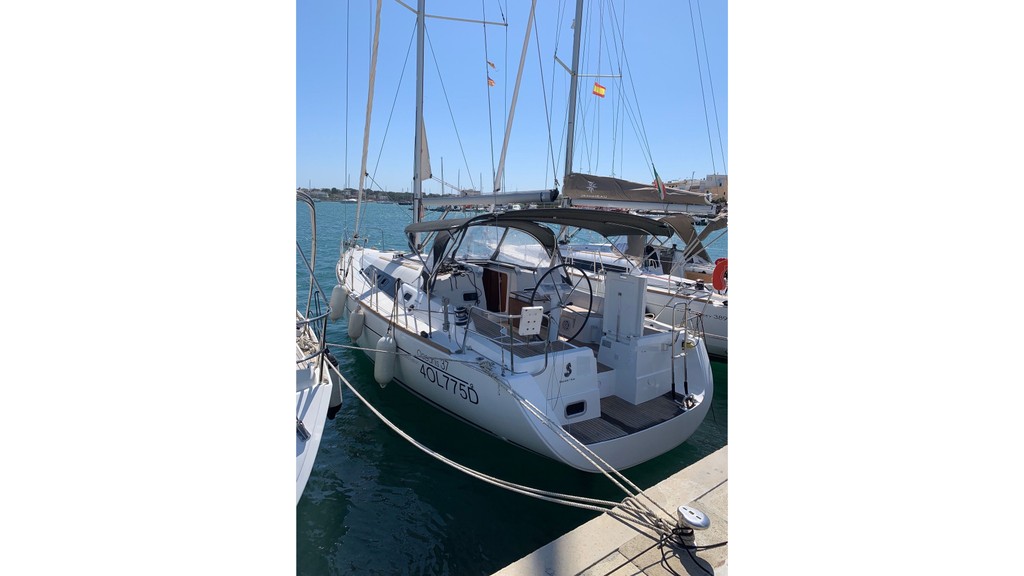 Oceanis 37 2013 Cruesa Oceanis 37 2013 Cruesa