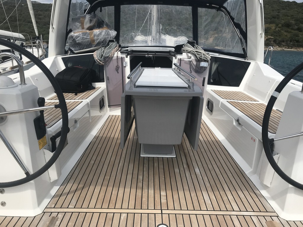 Oceanis 411 2017 Cruesa Oceanis 411 2017 Cruesa
