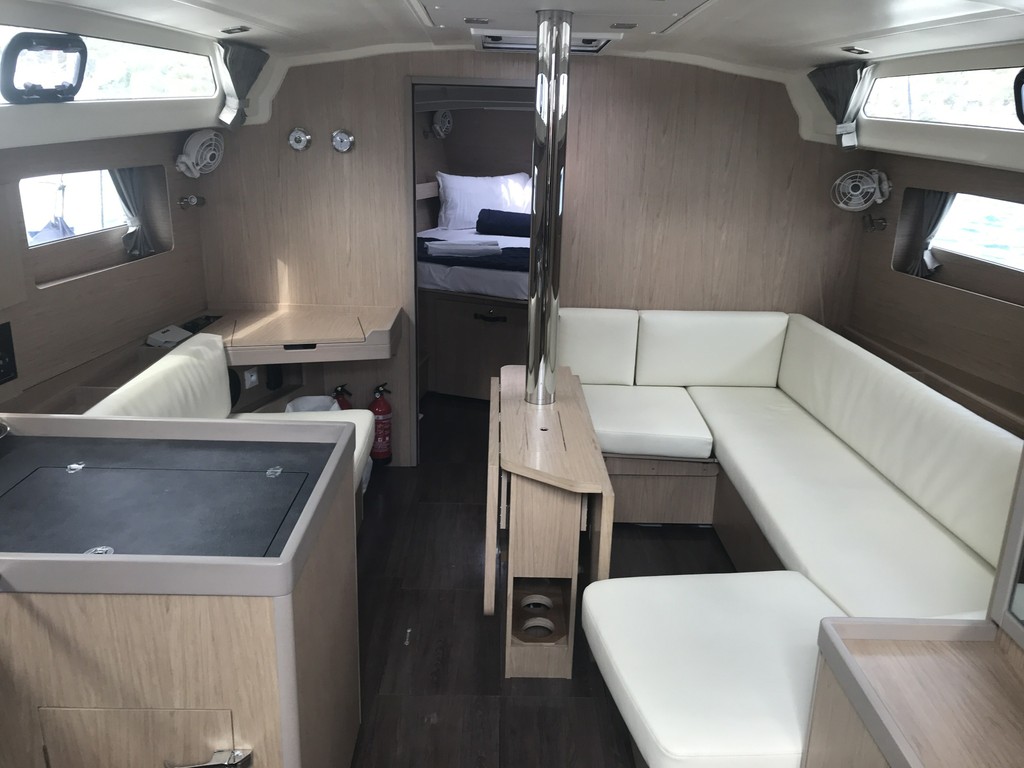 Oceanis 411 2017 Cruesa Oceanis 411 2017 Cruesa