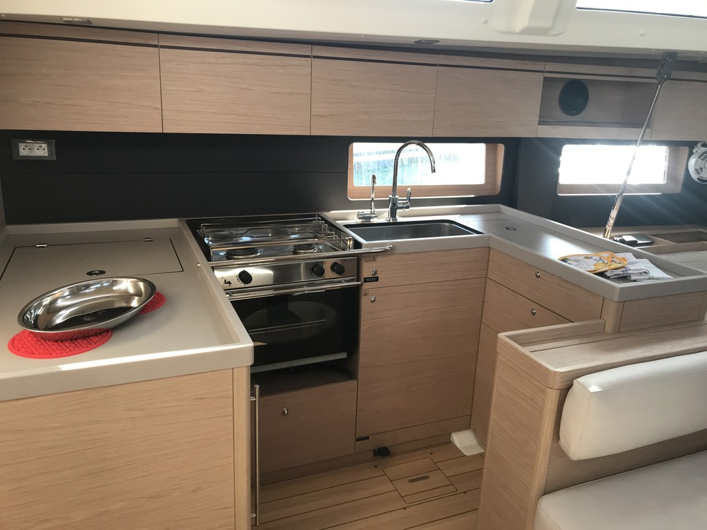 Oceanis 51.1 2018 Cruesa Oceanis 51.1 2018 Cruesa