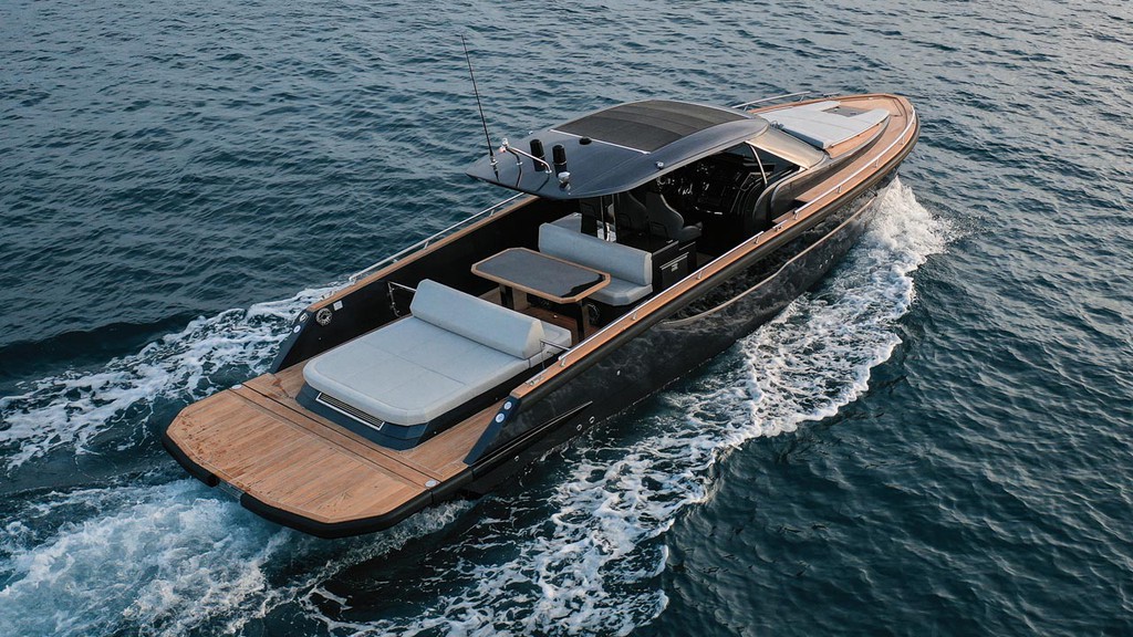 KURO, Motoryacht, Port of Portals, Mallorca, photo