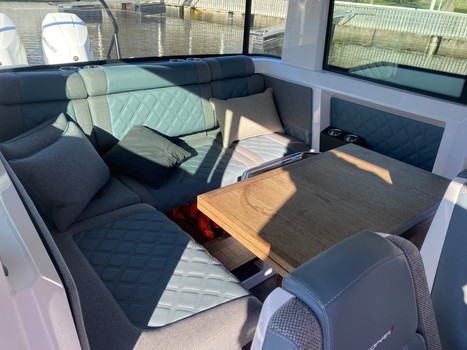 Axopar 37 XC Cross Cabin #003