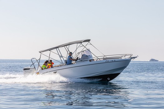 rent a boat palma  economic.jpg