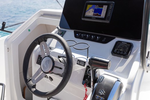rent a boat palma  today.jpg