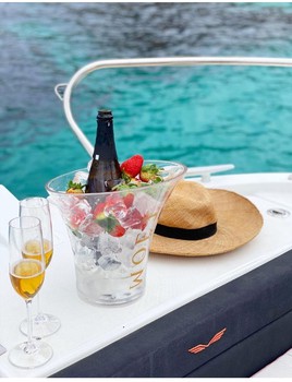 RENT A BOAT CAN PASTILLA cava.jpg