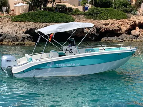 rent a boat cala dor.webp