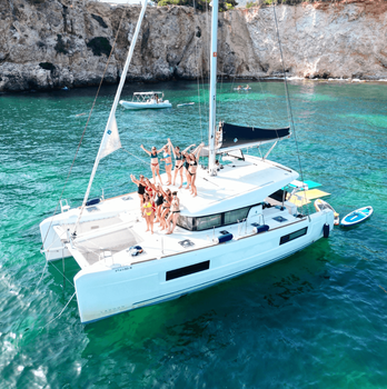 Rent catamaran Mallorca .png