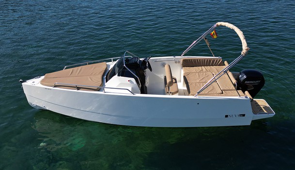 alquiler-barco-port-andratx-nuva-m6-cabin-mallorca-2.jpg