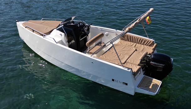 alquiler-barco-port-andratx-nuva-m6-cabin-mallorca-3.jpg