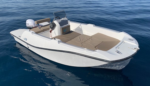 alquiler-barco-sin-licencia-port-andratx-v2-boat-mallorca.jpg